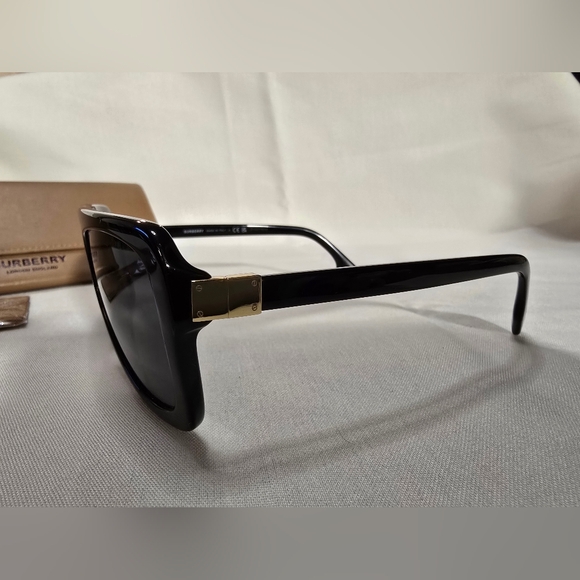 Burberry Shield Sunglasses. - Picture 4 of 5